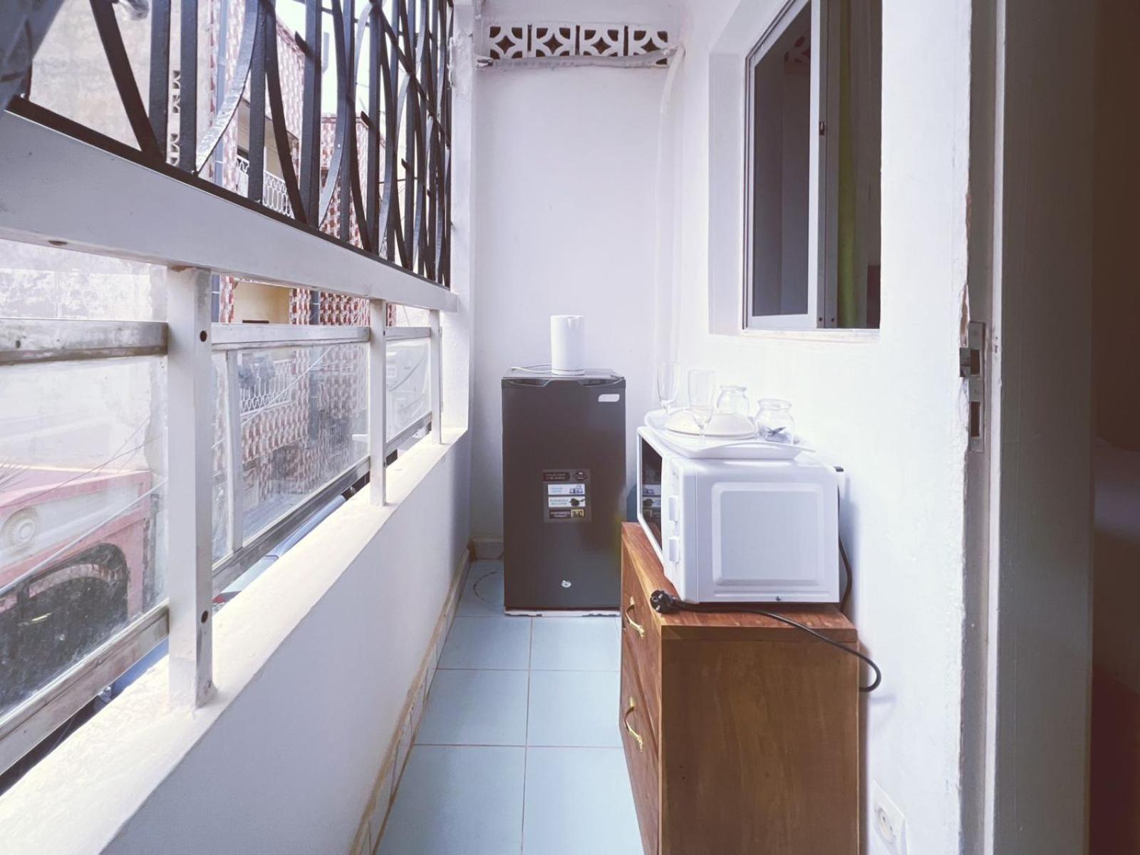 Residence Kane Diallo- Appartements Elegants Et Centraux A Dakar Exterior foto